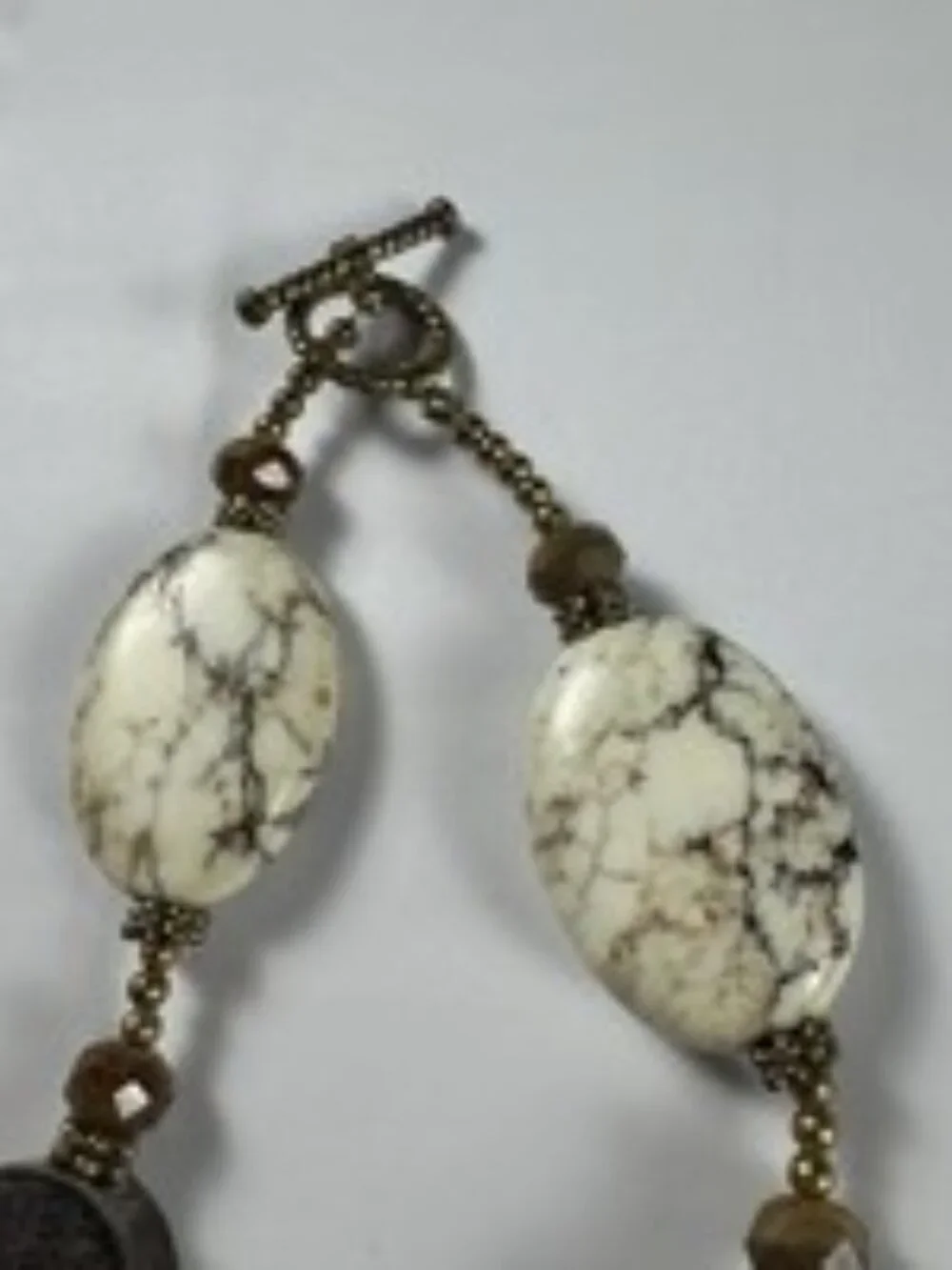 Vintage Boho White Howlite Stone Wood Slab Pendant Necklace Choker Toggle